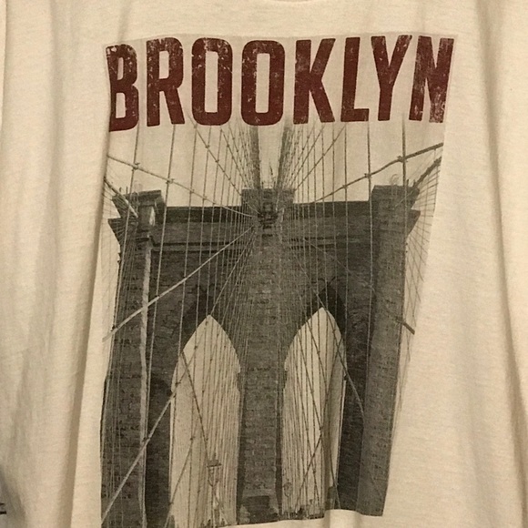 Brooklyn Bridge Shirt - Picture 3 of 6